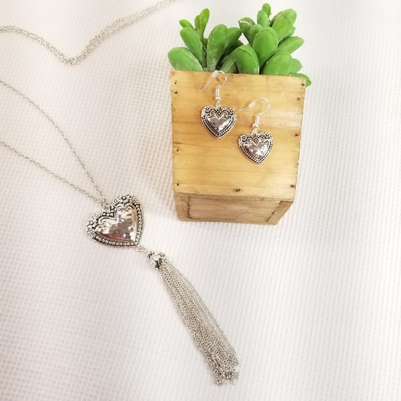 Jewelry - Antique Silver-tone Heart Tassel Necklace Set 3042